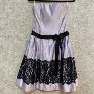 Lilac Vintage Jessica McClintock dress with Black lace